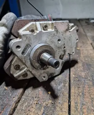 Ford Focus Fuel injection high pressure pump 0445010089