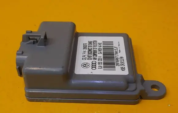 Audi TT TTS Mk2 Other control units/modules 8J0959339A