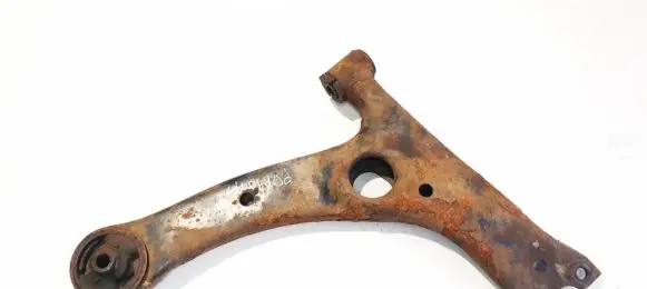 Toyota Corolla E120 E130 Front lower control arm/wishbone