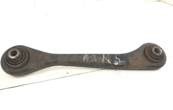 Rear control arm