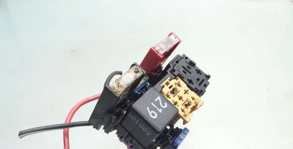 Audi A4 S4 B5 8D Other relay 219 443951235AA 8D0937530