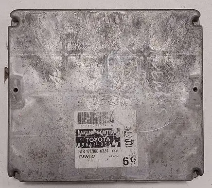 Toyota Avensis T250 Engine control unit/module MB1758006324 1756006324 89661056