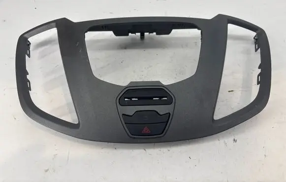 Ford Transit Custom Radio/GPS head unit trim V047A04A