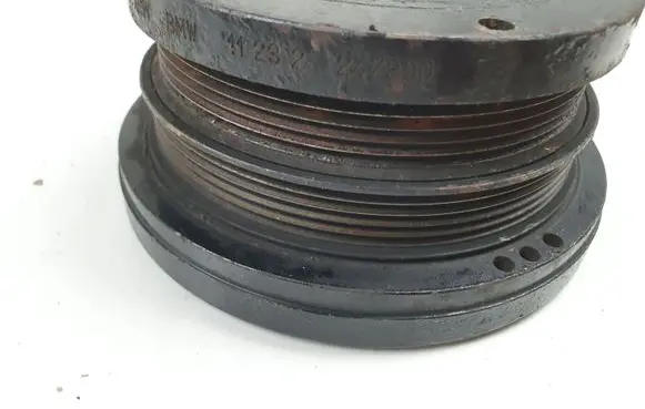 BMW 5 E39 Crankshaft pulley 2247890
