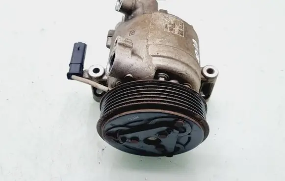 Toyota Aygo AB40 Air conditioning (A/C) compressor (pump) 88310YV010D