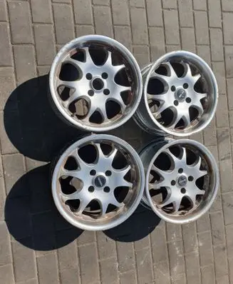 Toyota Corolla Verso E121 R15 alloy rim 