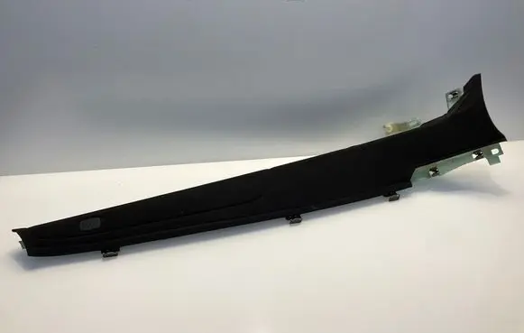 Mercedes-Benz S W221 (C) pillar trim A2216900825 2216900825