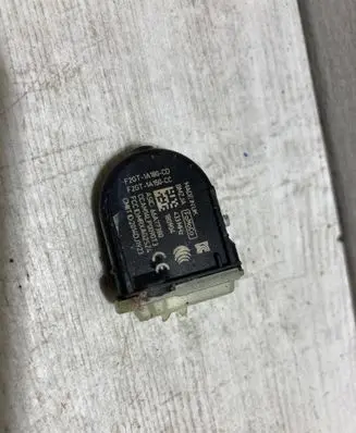 Ford Fiesta Tire pressure sensor f2gt1a180cd