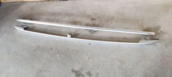 Volkswagen Touran II Roof bar rail 1T0860022 1T0860031