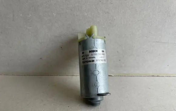 Porsche Cayenne (92A) Seat adjustment motor 0130002650