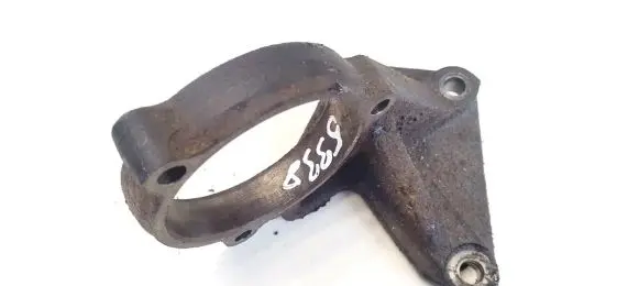 Nissan Almera Tino Engine mounting bracket