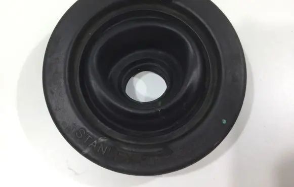 Suzuki Swift II Headlight/headlamp dust cover 90736300