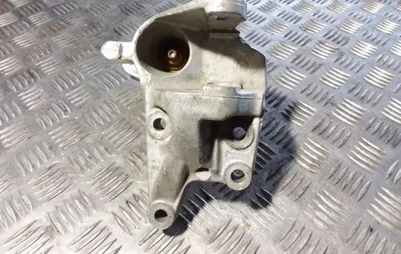 Peugeot 407 Engine mount bracket 96451611
