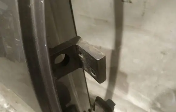 Seat Altea Rear door lower hinge 