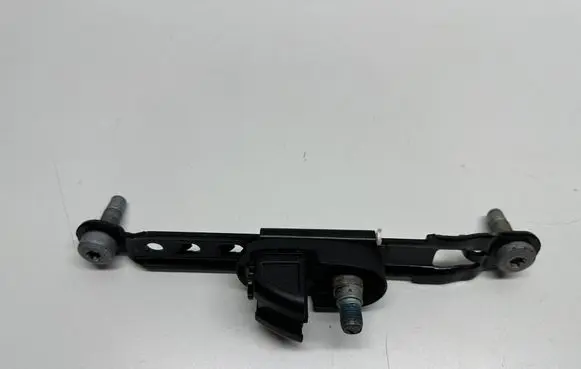 Ram 1500 DT Seat belt adjustment rail 5LA64TX7AB 34199229BGBL 123183R