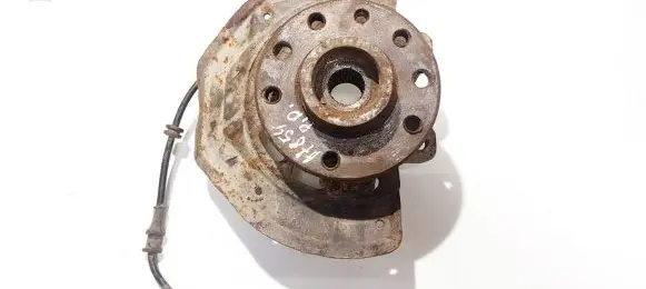 Opel Vectra B Front wheel hub
