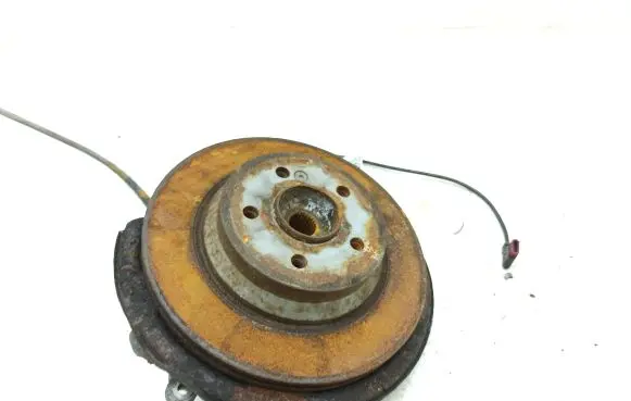 Mercedes-Benz E W211 Rear wheel hub