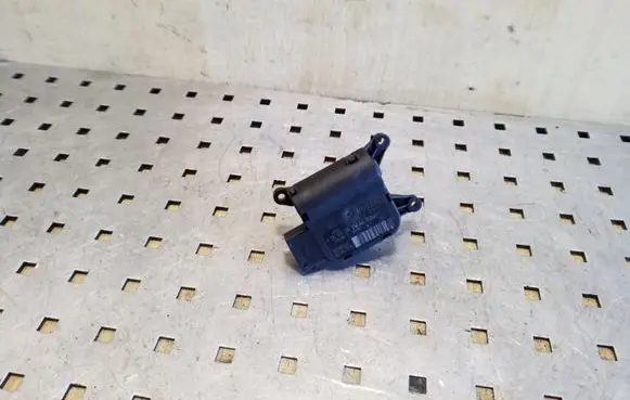 Volkswagen Eos Air flap motor/actuator 0132801336 983380JF 1K0907511C