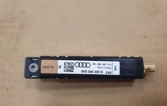 Audi A3 S3 8V Radio antenna 8V5035225B