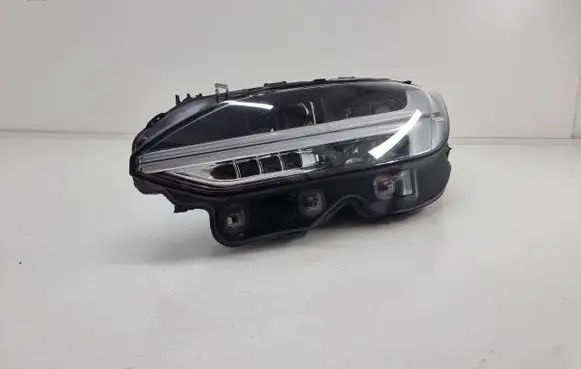 Volvo S90, V90 Headlight/headlamp 32228684