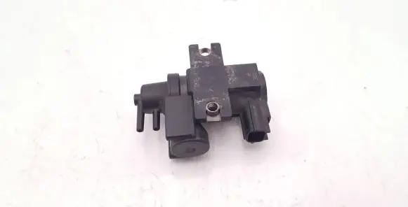 Toyota Corolla Verso AR10 Turbo solenoid valve 258190R011 08T102 70051308