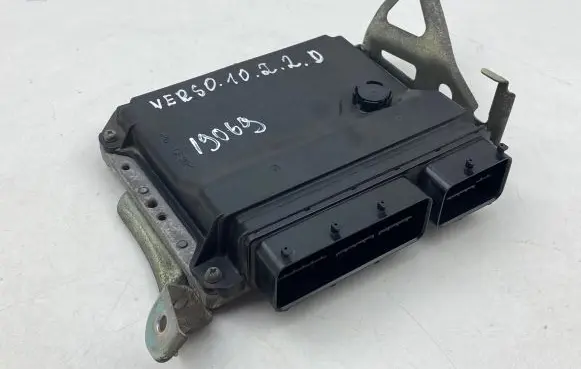 Toyota Verso Engine control unit/module 896610F132 MB2759001970