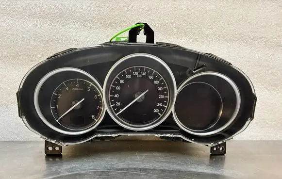 Mazda CX-5 II Speedometer (instrument cluster) TK4955430