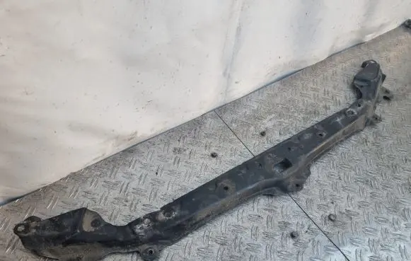 BMW 5 E60 E61 Top upper radiator support slam panel 7163462 51647163462