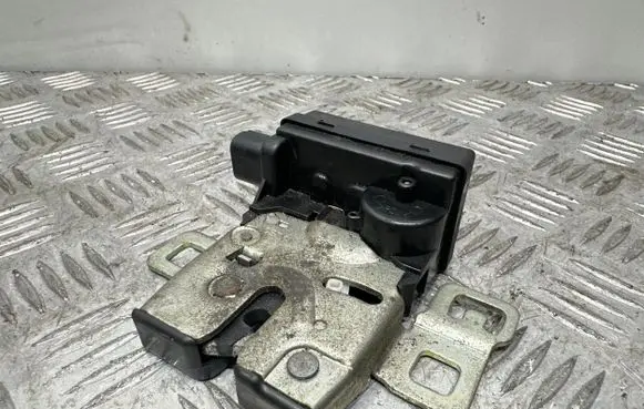 Mini One - Cooper Coupe R56 Tailgate/trunk/boot lock/catch/latch 2754528