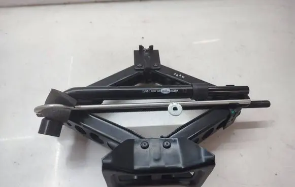 Land Rover Range Rover Evoque L538 Lift Jack GJ3217080AC