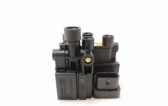 Jaguar I-Pace Air suspension valve block JPLA5B710AB