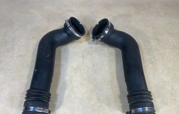 Mercedes-Benz G W461 W463 1st Gen Air intake hose/pipe A6280980001
