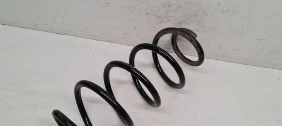 Toyota Yaris Rear coil spring
