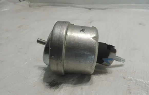 Opel Vectra B Engine mount vacuum valve 