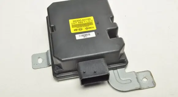 KIA Carens III Trunk lid opening control unit 95300A4100
