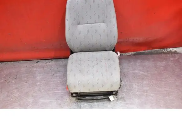 Volkswagen PASSAT B5 Front passenger seat