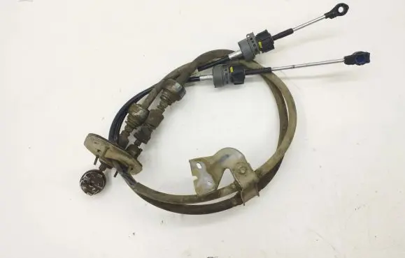 Gear shift cable linkage