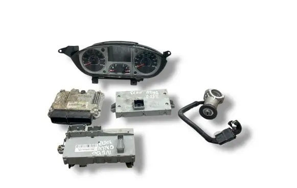 Iveco Daily 4th gen Engine ECU kit and lock set 0281012193 504121602 5801359660
