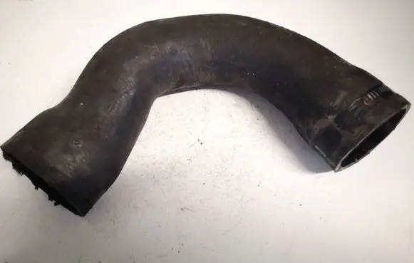 Volkswagen Caddy Intercooler hose/pipe 1k0145834at