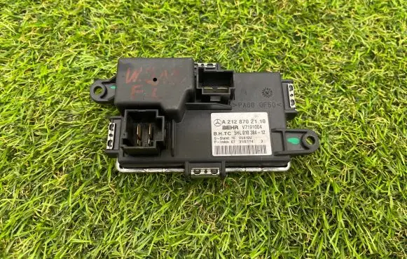 Mercedes-Benz E W212 Heater blower motor/fan resistor A2128702110 V7191004 5H001038412