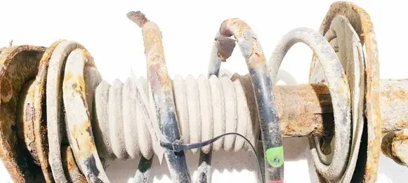 Toyota Auris 150 Front coil spring 