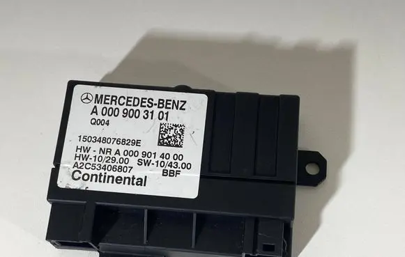 Mercedes-Benz CLS C218 X218 Fuel injection pump control unit/module A0009003101 A2C53406807 150348076829E