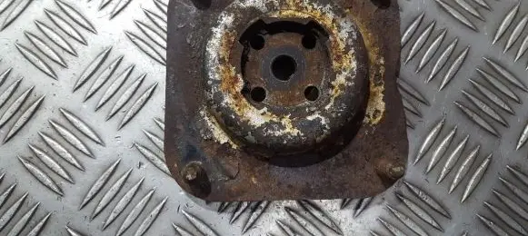 Mazda 323 F Coil spring mount 