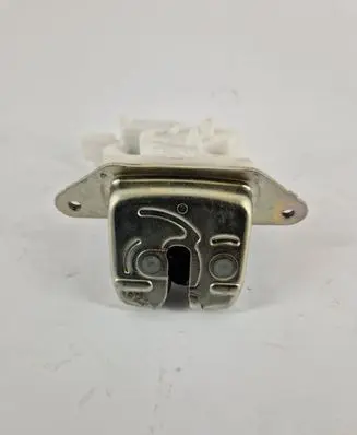 Suzuki Celerio Tailgate/trunk/boot lock/catch/latch 