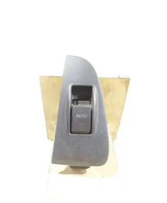 Toyota Avensis T250 Electric window control switch 7427205020