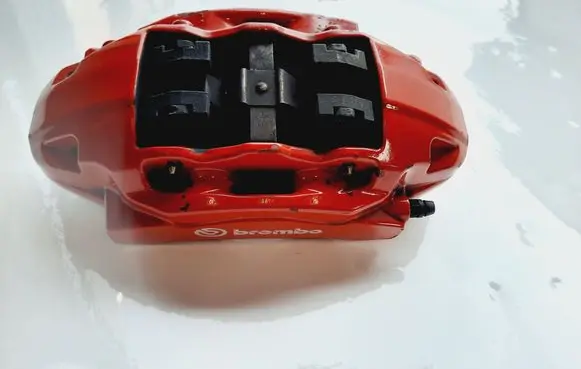 Front brake caliper