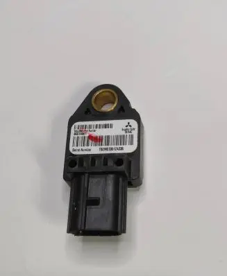 Mitsubishi Outlander Airbag deployment crash/impact sensor 8651A001 39754C TBFMB3351ZA336