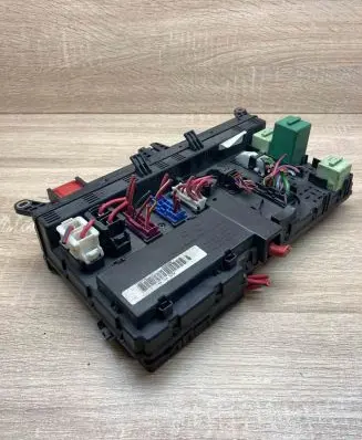BMW X5 E53 Fuse module 8380409 8380407