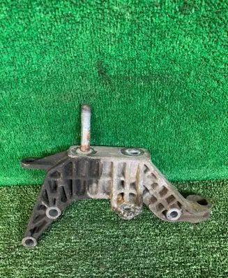 Fiat Grande Punto Engine mounting bracket 55700437