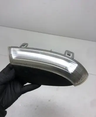 Volkswagen Golf V Mirror indicator light 